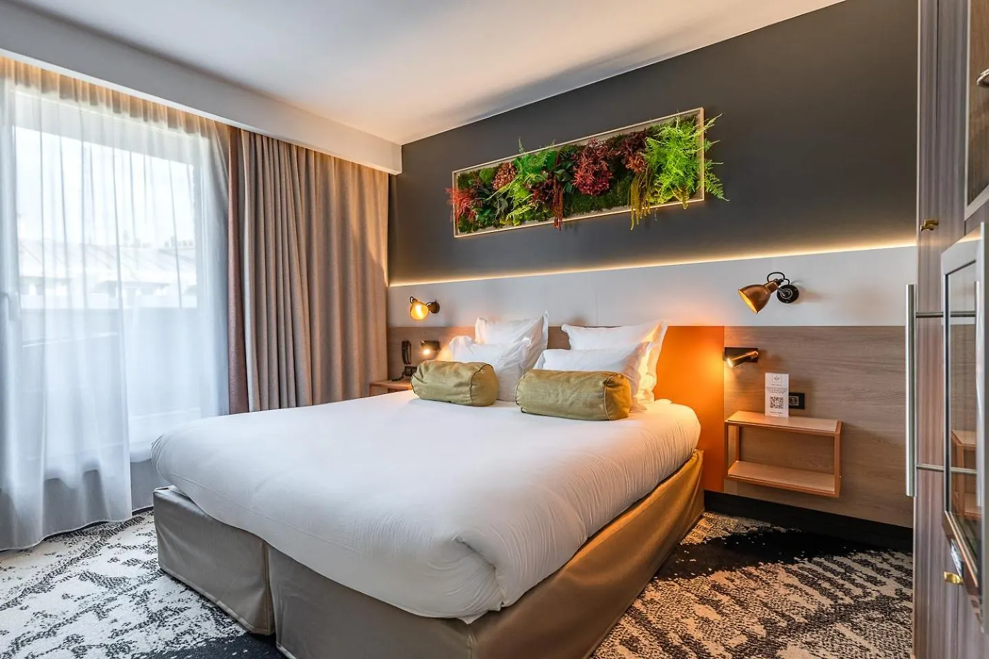 Hotel B55 Paris
