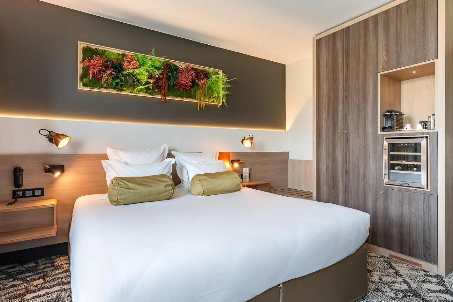 Hotel B55 Paris