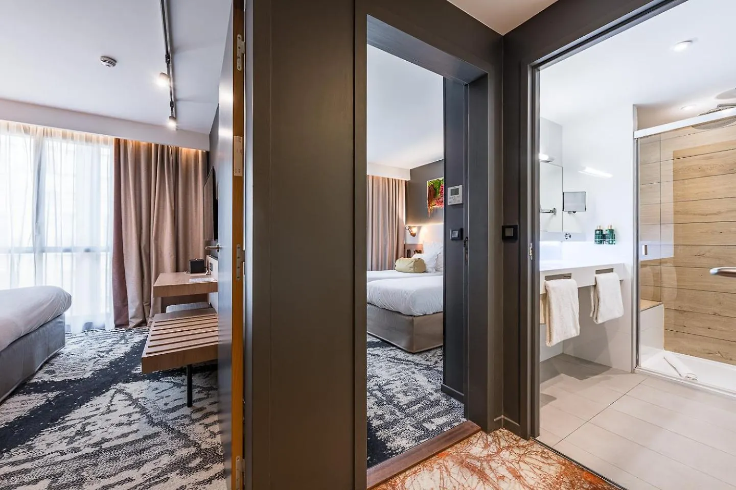 Hotel B55 Paris