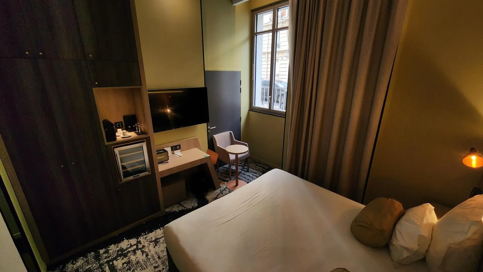 Hotel B55 Paris